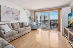 North Beach 511