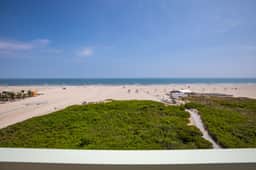 North Beach 618