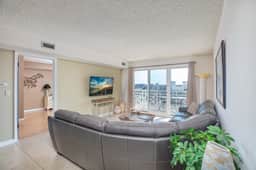 South Beach 606