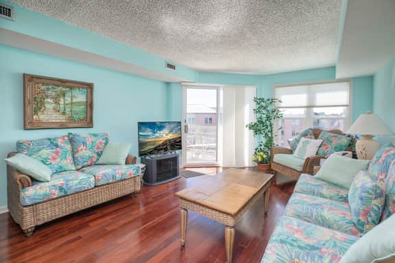 North Beach 708